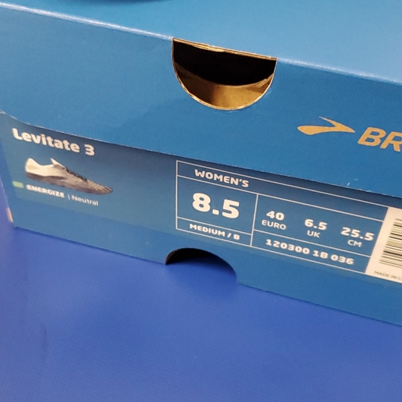 brooks levitate 3 oreo